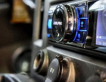 установка магнитолы