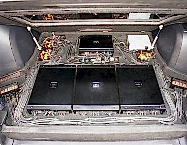 Установка автоуселителей звука